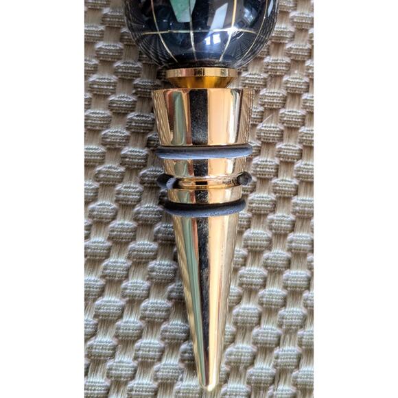 Gemstone World Globe Wine Bottle Stoppers Set 3 Heavy Gold Blue New In Box Gift - Picture 12 of 12
